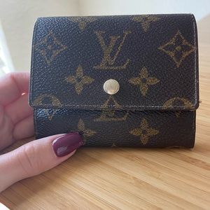 Vintage Louis Vuitton monogram credit card wallet.